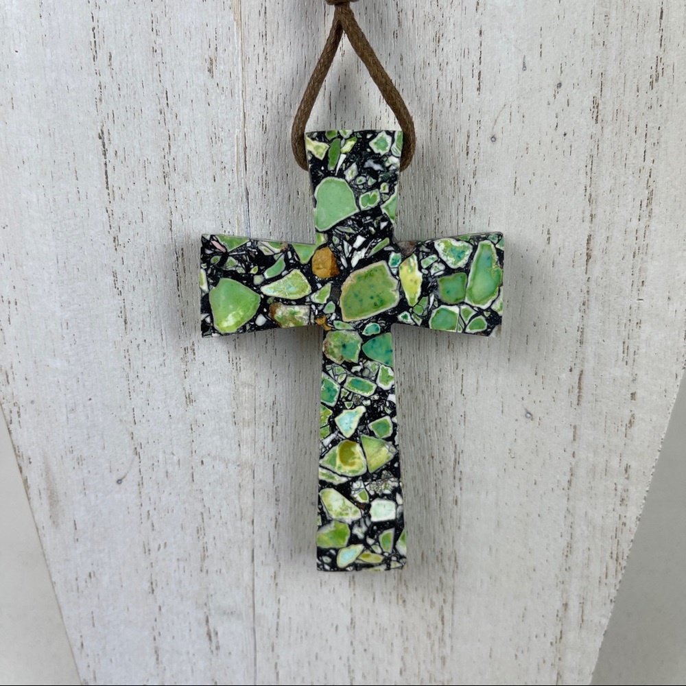 🚫SOLD🚫 VTG Y2K Green Jasper Stone Large Cross Necklace w/ Adjustable Cord - Picture 7 of 16